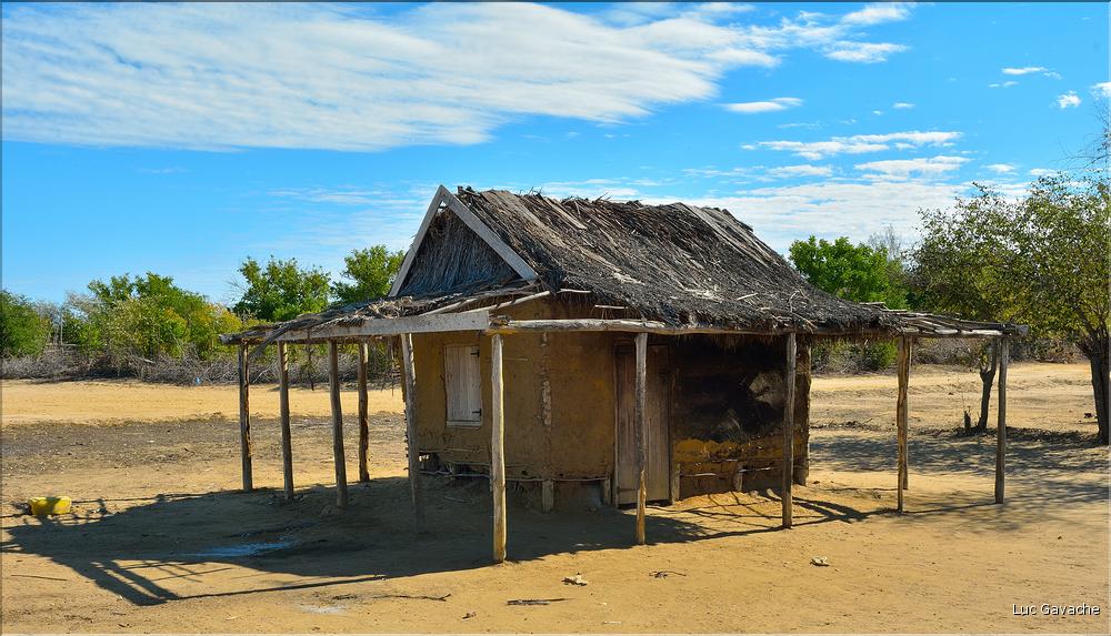 Piste le long de la côte ouest de Morondava à Belo-sur-mer. (29)