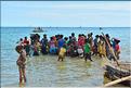 Retour des pêcheurs vezo à Ambolimailaka dans la baie d'Ifaty. (29)