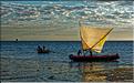 Le soleil est près de l'horizon, les pêcheurs Vezo de Mangily sont de retour. (9)
