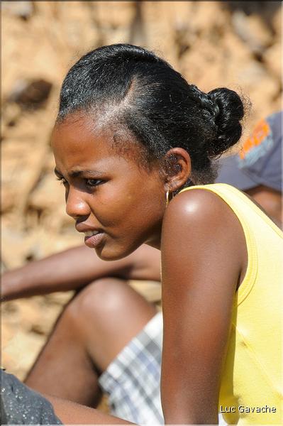 En attendant la traversé de la Tsiribihinia. (7)