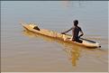 En remontant le fleuve Tsiribihinia jusqu'à Belo. (52)