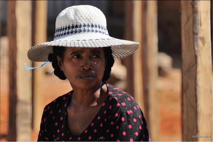 Dans les rues de Belo-sur-Tsiribihinia. (41)
