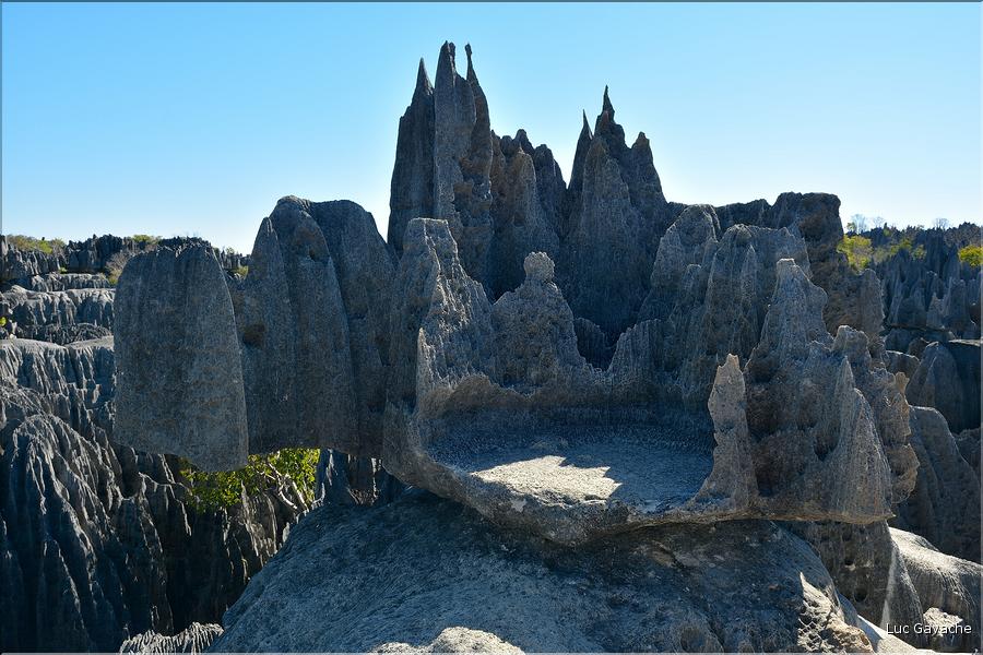 Les grands Tsingy de Bekopaka sont issus d'une formation calcaire de 200 millions d'années. (51)