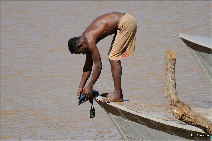 La rivière Manambolo coule à proximité des Tsingy. (71)