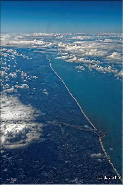 Cote Est de Madagascar vu d'avion.