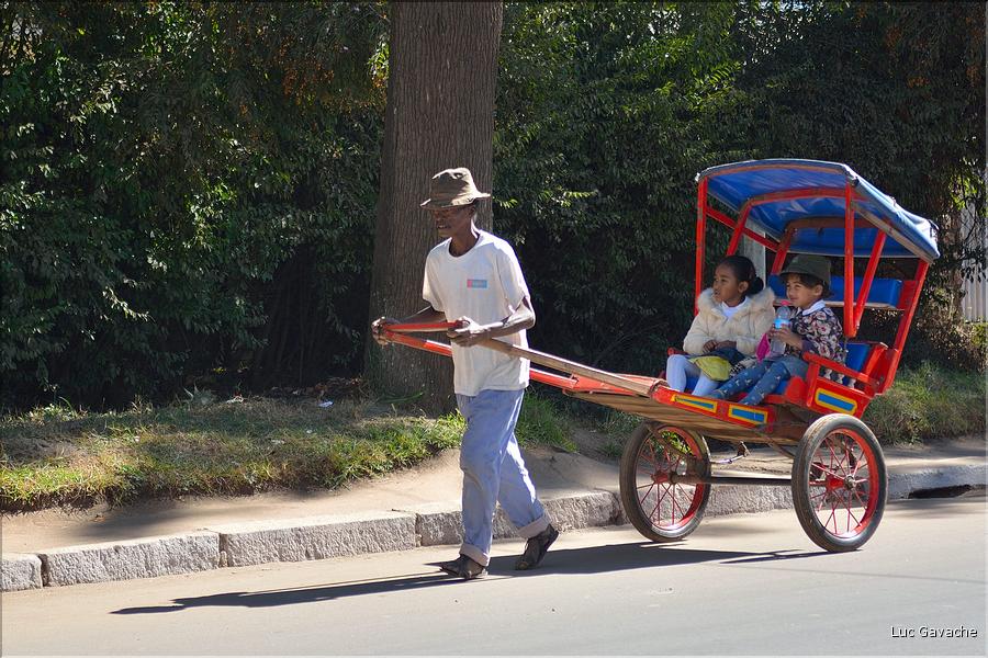 Dans les rues d'Antsirabe. (18)