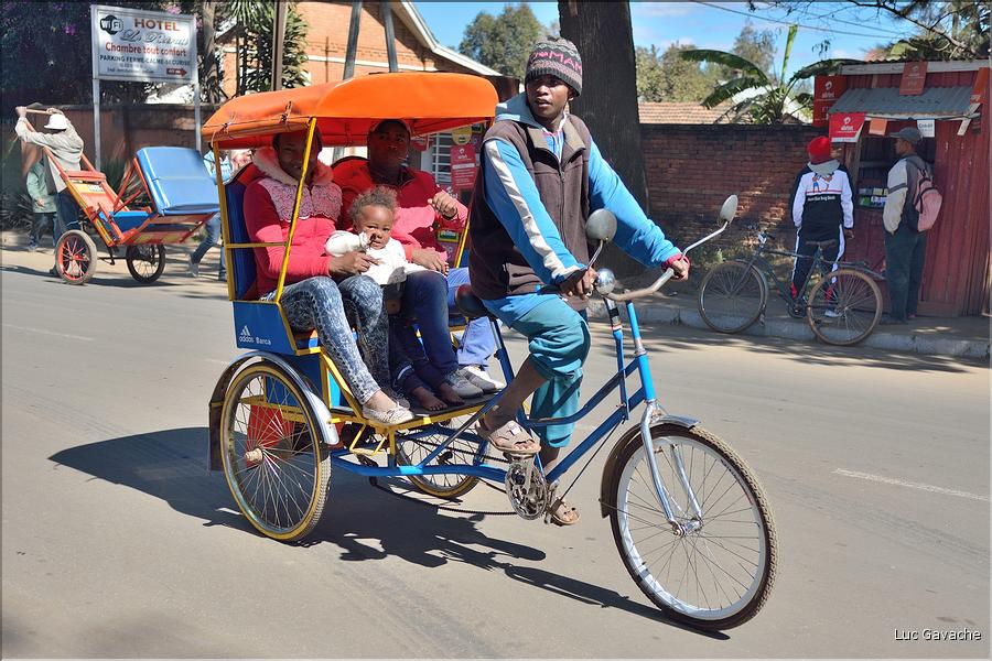Dans les rues d'Antsirabe. (24)