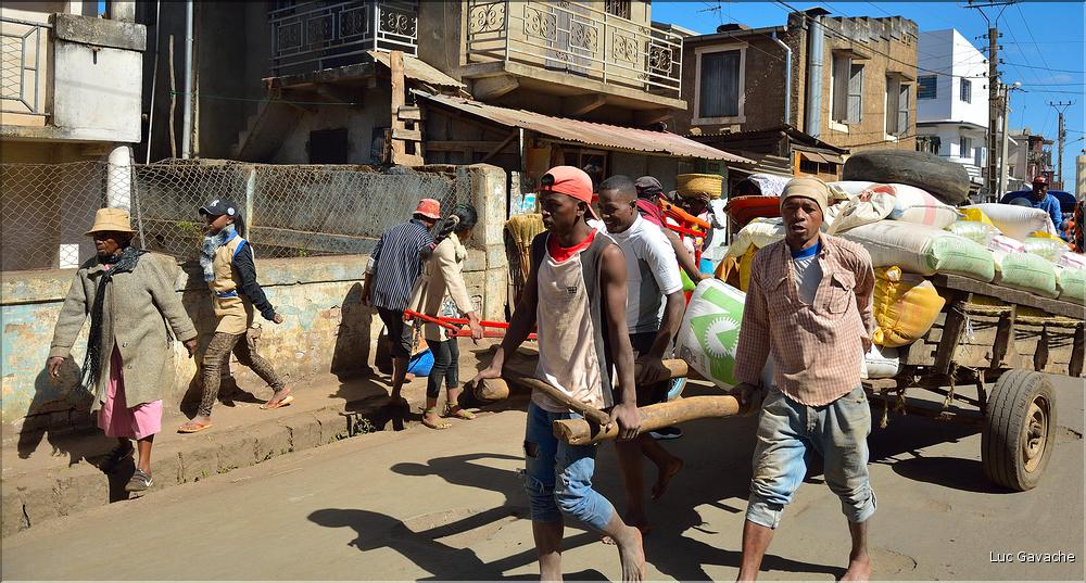 Dans les rues d'Antsirabe. (32)