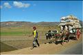 Sur la route entre Antsirabe et Miandrivazo. (2)