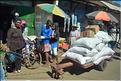 Sur la route entre Antsirabe et Miandrivazo. (5)