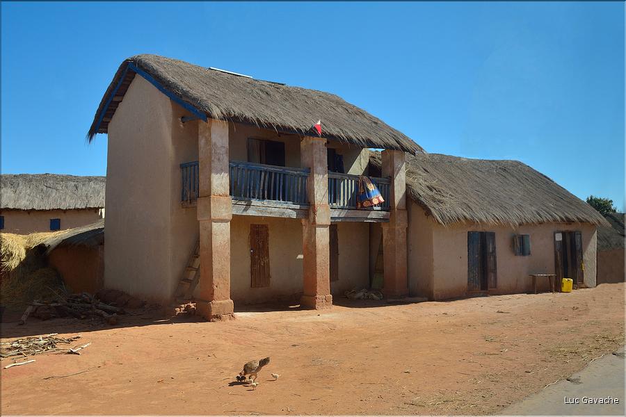 Sur la route entre Antsirabe et Miandrivazo. (12)