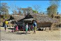 Scènes de vie le long de la route entre Miandrivazo et Morondava. (36)