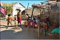 Scènes de vie le long de la route entre Miandrivazo et Morondava. (41)