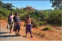 Scènes de vie le long de la route entre Miandrivazo et Morondava. (51)