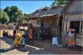 Scènes de vie le long de la route entre Miandrivazo et Morondava. (52)
