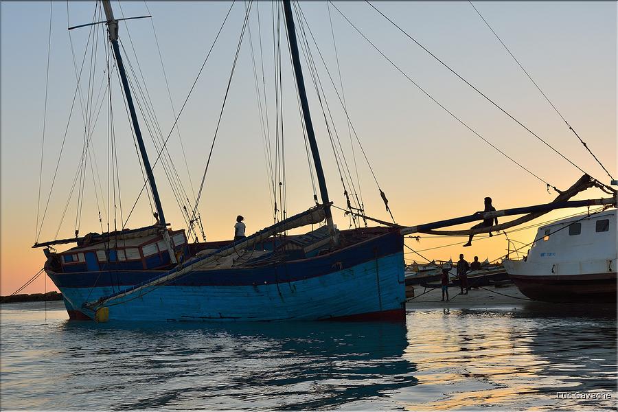 Le petit port de Morondava.  (20)