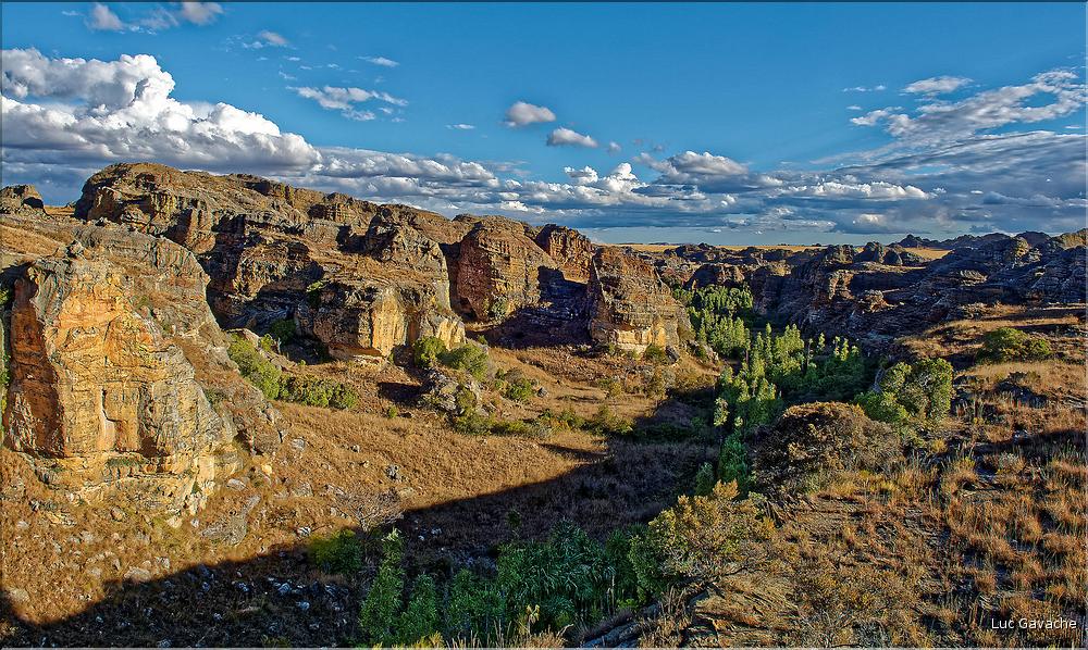 Le Parc National d'Isalo est composé de grès, résultant d'anciens fond marins, qui remontent au jurassique. (33)