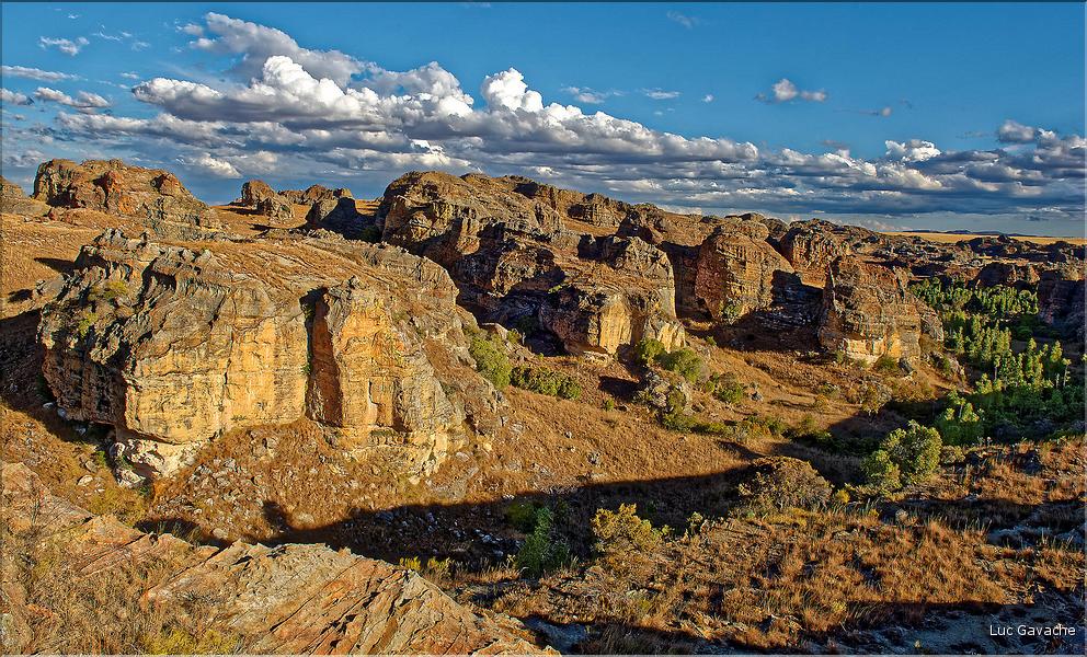 Le Parc National d'Isalo est composé de grès, résultant d'anciens fond marins, qui remontent au jurassique. (37)