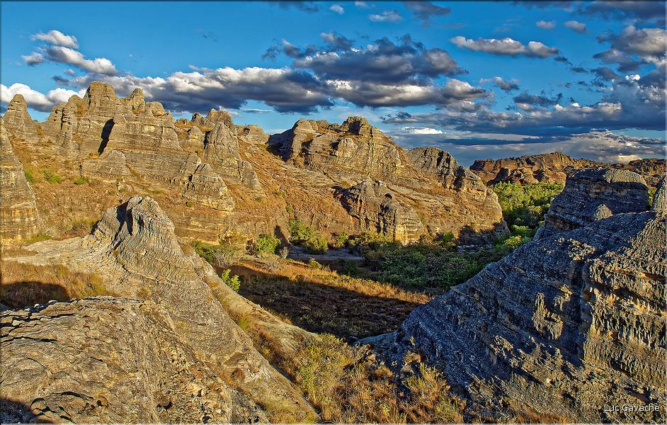 Le Parc National d'Isalo est composé de grès, résultant d'anciens fond marins, qui remontent au jurassique. (40)