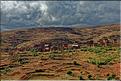 Sur la route entre Fianarantsoa et Ambositra se succèdent les villages des hautes terres.  (28)