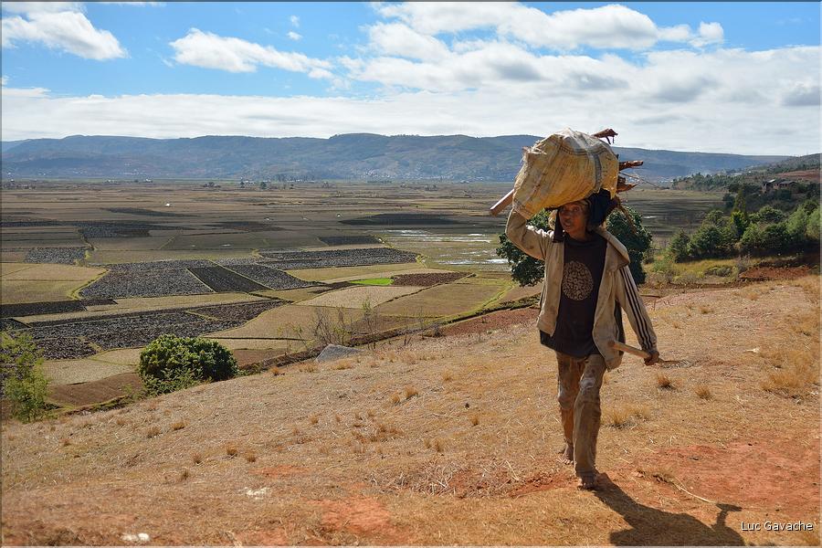 Scènes de vie et paysages sur la route entre Antsirabe et Antananarivo (19)