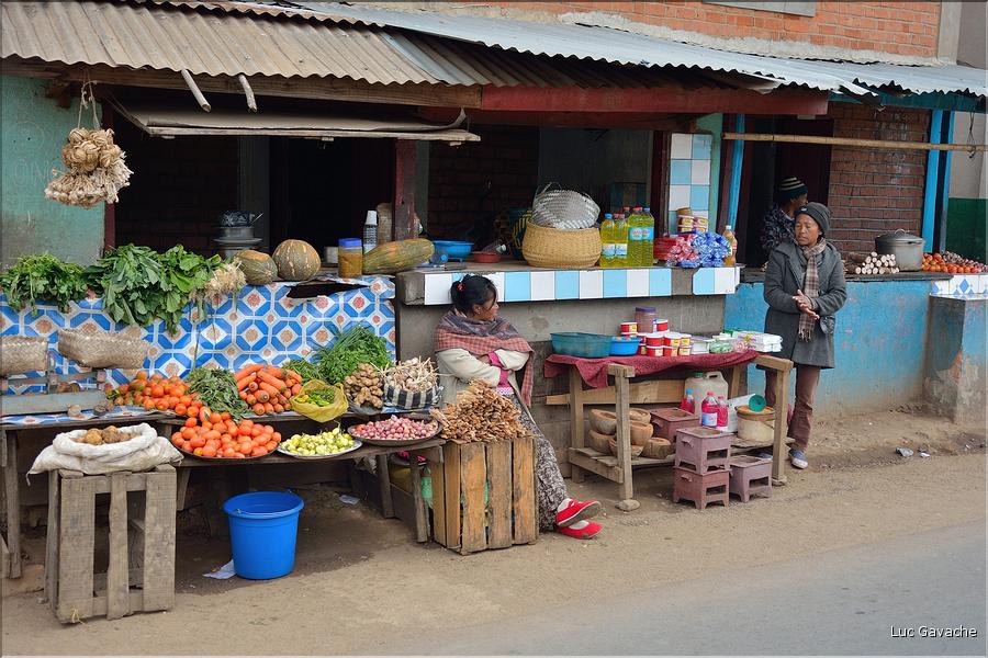 Scènes de vie et paysages sur la route entre Antsirabe et Antananarivo. (35)