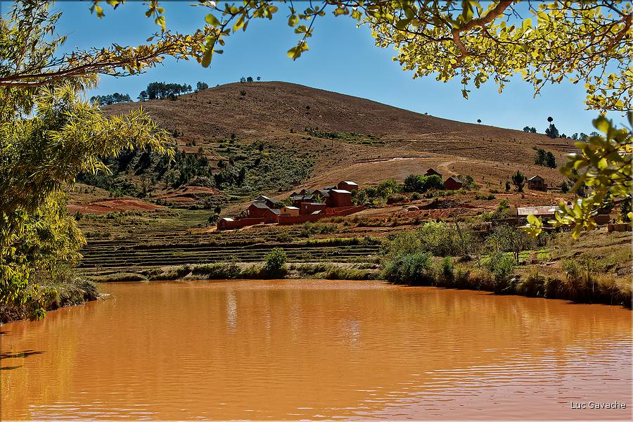 Sur la route entre Antananarivo et le lémur's park. (11)