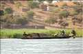 Le fleuve Niger reste une voie de communications importante pour les Maliens (7)