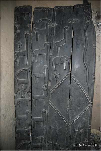 Ancienne porte de la ville de Dia