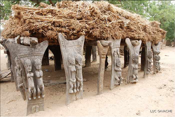 Case à palabre  dans le village d'Endé, pays Dogon (5)