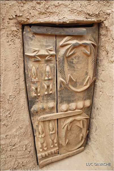 Porte Dogon traditionelle, village de Walia (1)