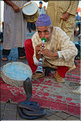 À côté de la Koutoubia se trouve un des hauts lieux de Marrakech, la place Jemaa-el-Fna. (16)