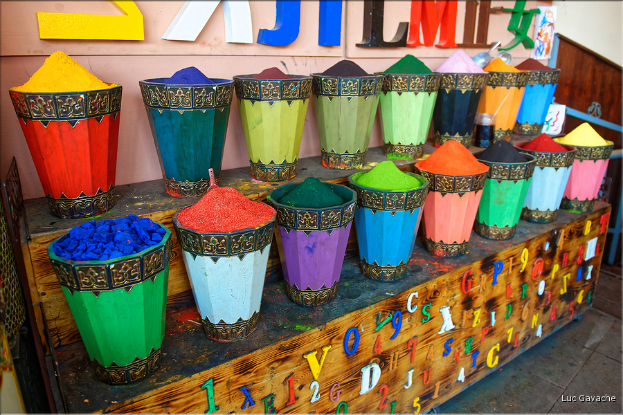 Dans les ruelles des souks de Marrakech. (50)
