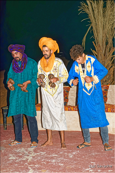 Chants et musiques des hommes du désert dans l'Erg Chebbi (Merzouga). (5)