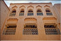 Près de Ouarzazate, au début de la vallée du Dadès, on trouve dans la palmeraie de Skoura la Kasbah Amridil. (6)