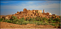 Non loin d'At Ben Haddou, il y a d'autres Kasbahs comme celle de Tifoultout. (1)