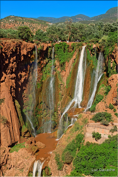 Les cascades d'Ouzoud, hautes de plus de cent mètres, sont situées entre le Moyen et le Haut Atlas. (3)