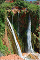 Les cascades d'Ouzoud, hautes de plus de cent mètres, sont situées entre le Moyen et le Haut Atlas. (16)
