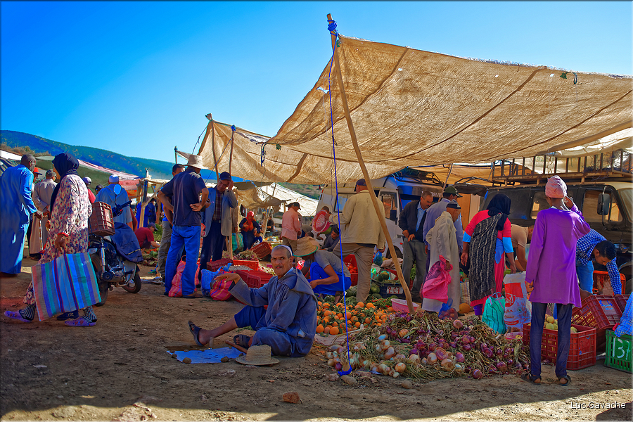 Le marché d'Ouzoud se déroule tous les mardis matin à l'extérieur du village. (24)
