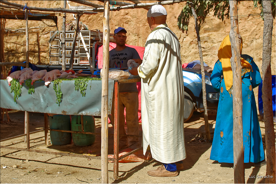 Le marché d'Ouzoud se déroule tous les mardis matin à l'extérieur du village. (42)