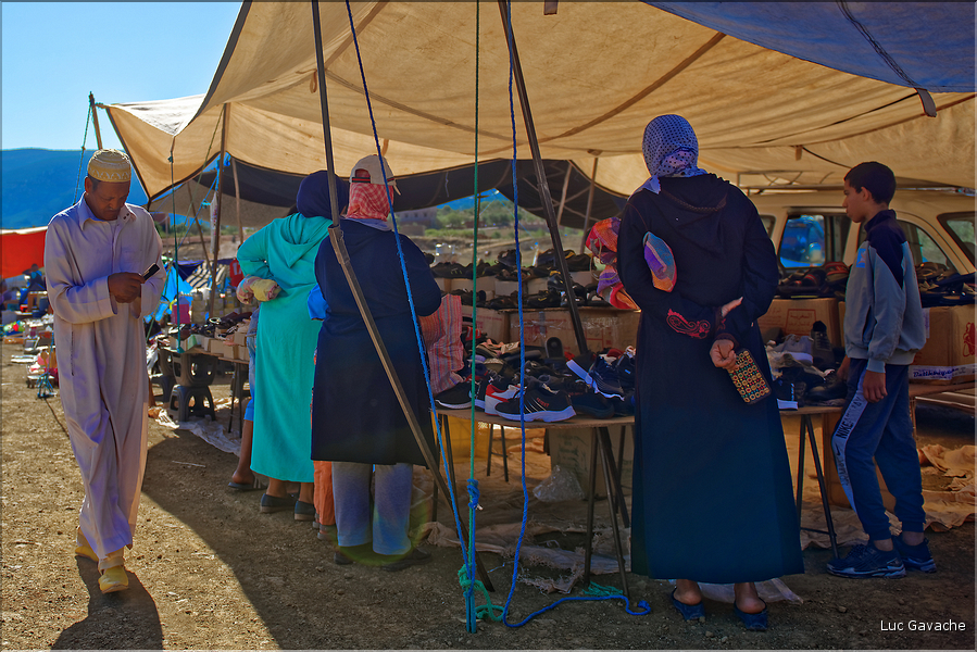 Le marché d'Ouzoud se déroule tous les mardis matin à l'extérieur du village. (54)