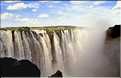 Sur le Zambèze, les chutes Victoria, hautes de 128 mètres et large de 1.700 mètres, sont des plus spectaculaires, Zimbabwe (6)