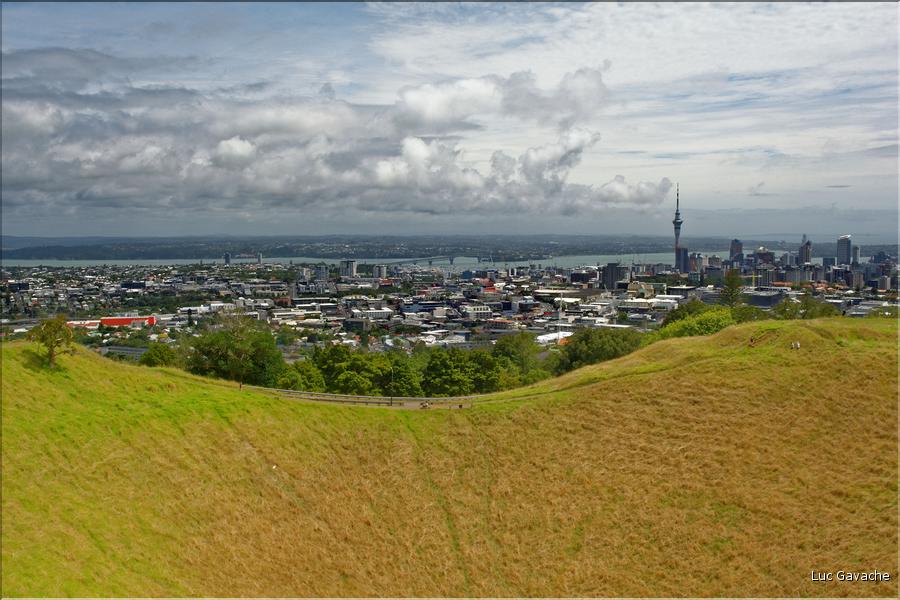 Auckland vue du Mont Eden, ancien volcan de la région. (8)