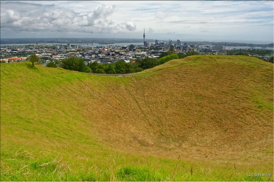 Auckland vue du Mont Eden, ancien volcan de la région. (9)