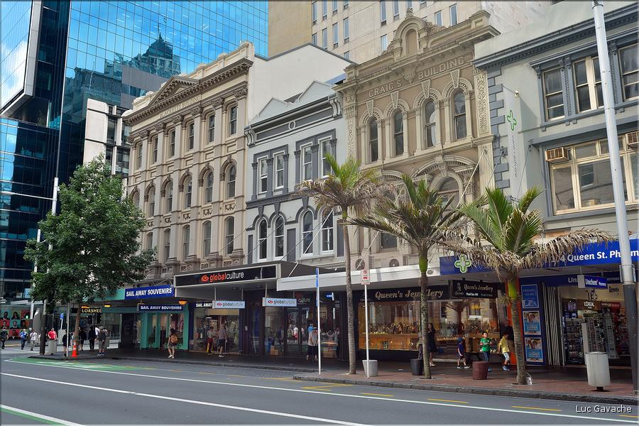 Queen street. (2)