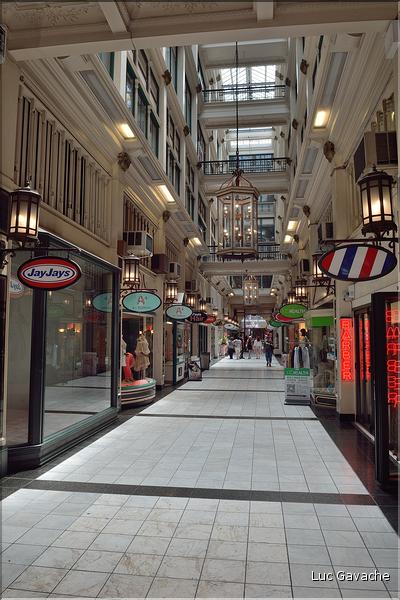 Queen street. (4)