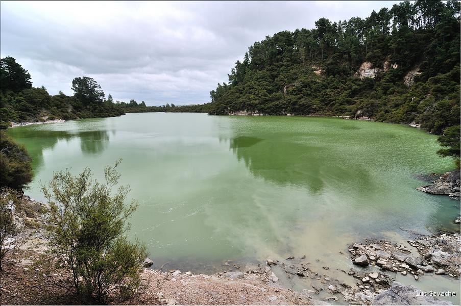 La zone volcanique de Wai-o-Tapu près de Rotura. (1)