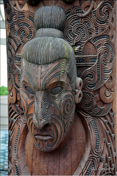 La sculpture est un des aspects les plus importants de la culture Maori (Te Puia). (3)