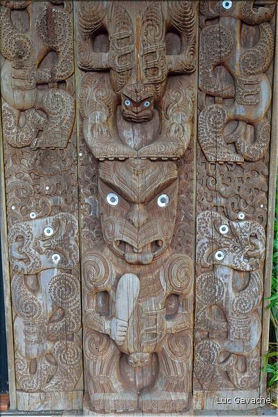 La sculpture est un des aspects les plus importants de la culture Maori (Te Puia). (9)