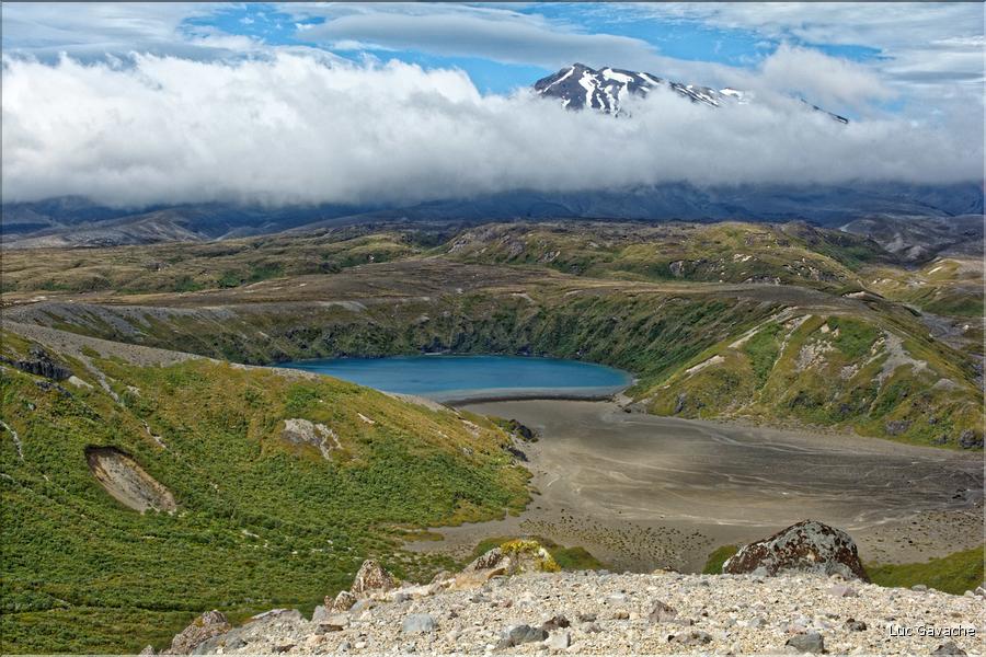 Le Lower Tama Lake dans le parc du Tongariro. (1)